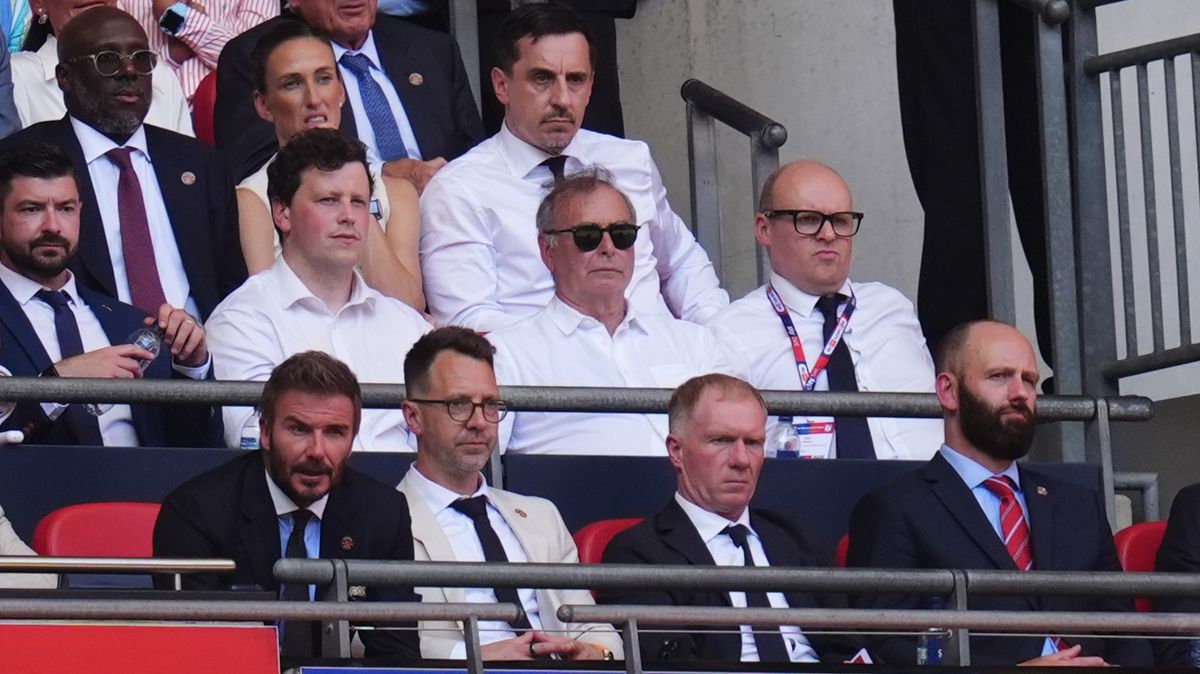 Gary Neville and David Beckham left gutted as Class of 92 owned Salford blow playoff final: Salford City were well beaten in the League Two play-off final as their stay in the fourth tier was prolonged as co-owners Gary Neville and David Beckham watched on #SalfordCity #ClassOf92 #GaryNeville #DavidBeckham #PlayoffFinal