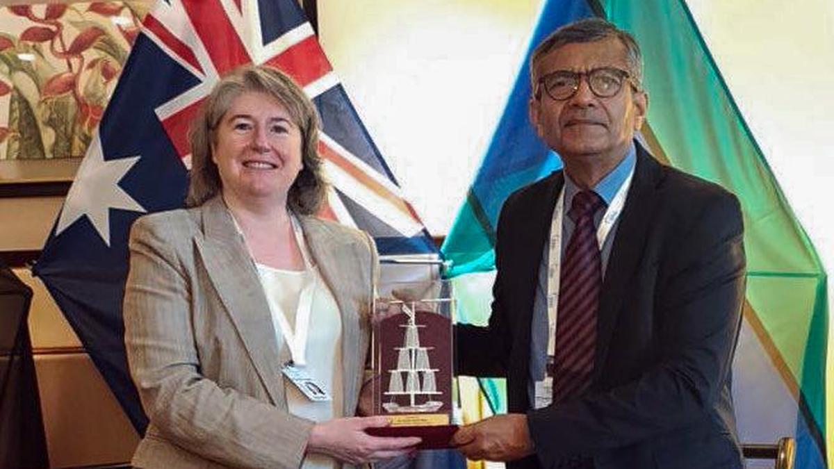 Defence secretary meets officials from Australia, EU, Netherlands in Singapore: The India-Australia defence relationship has acquired greater strategic significance in recent years amid growing focus on security cooperation in the Indo-Pacific region #Defence #Australia #EU #Netherlands #IndoPacific