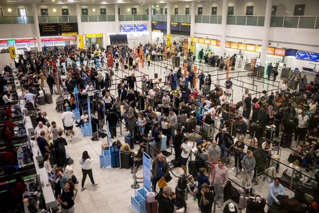Arrive three hours before flight home due to border checks, UK holidaymakers told: The Entry Exit System (EES) has caused hours-long delays at European airports