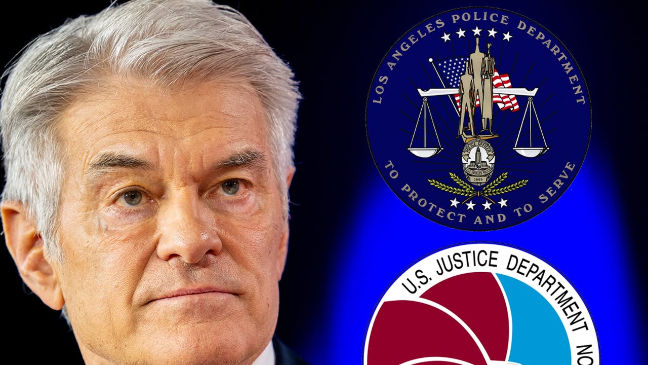 Dr. Oz Joins Feds, LAPD In Raid on 'Open-Air Drug Market': Dr. Oz had a front row seat as federal agents from the DEA and LAPD officers busted a bunch of alleged drug dealers in an "open-air drug market" in Los Angeles. Oz, President Trump's Administrator for the Centers for Medicare & Medicaid… #DrOz #OpenAirDrugMarket #DrugRaid #LAPD #DEA 1 65abdb7fc9eb06a96e53df9a45331413d5c61c1e