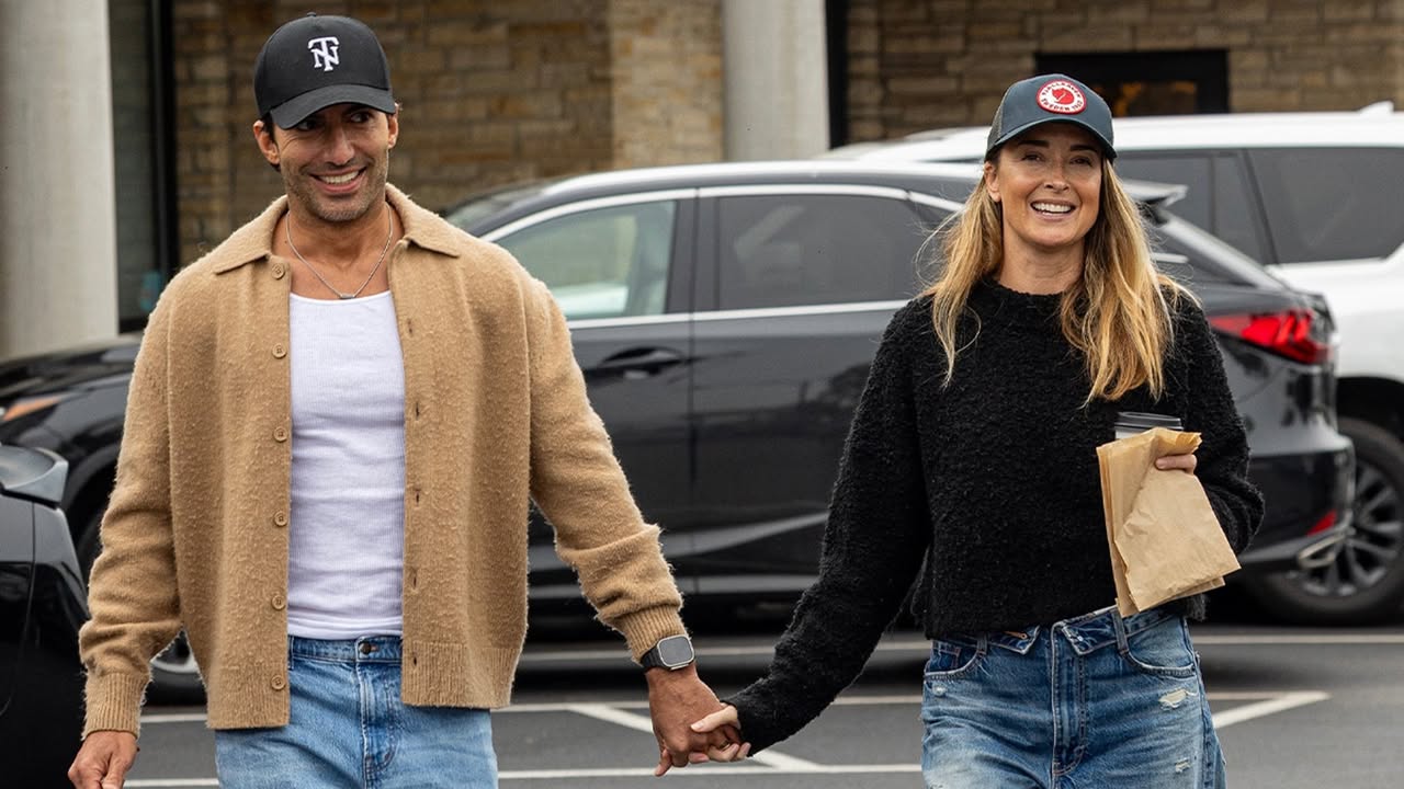 Justin Baldoni All Smiles in First Sighting Since Blake Lively Settlement: Justin Baldoni is looking anything but stressed after finally closing the chapter on his long-running legal drama with Blake Lively. We got photos of the actor spotted Wednesday in Nashville stepping out with wife Emily Baldoni and flashing a big… #JustinBaldoni #BlakeLively #LegalDrama #CelebrityNews #Settlement 1 68e94be31a6311b432e758e168a0cd25572e90cd