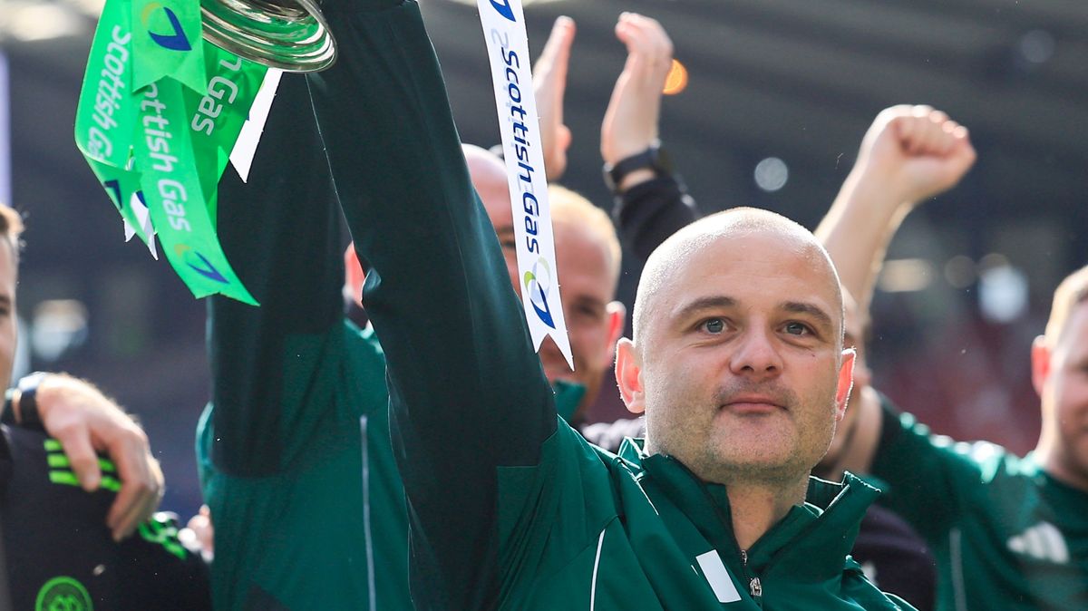 Shaun Maloney dazzles Celtic as club make him a serious contender for key role: The 43-year-old former Parkhead star has been instrumental in bringing success this season – most notably the Double #CelticFC #ShaunMaloney #ScottishFootball #FootballTransfers #Celtic