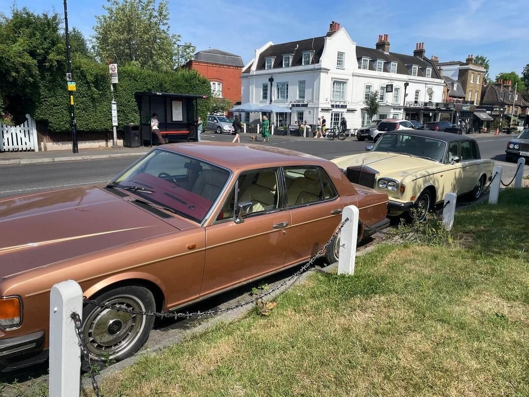 Rolls Royce row erupts in Dulwich Village as vintage car owner ‘turns street into long-stay car park’: Rolls Royces plastered with notes begging the owner to move the cars as businesses complain about impact on trade