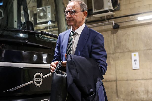 I’m hearing something fascinating about next Celtic manager talks and this is what Martin O’Neill must be offered – Hugh Keevins: O’Neill needs hard cash not soft soap when he sits down with the club’s most influential man #CelticFC #FootballTalks #MartinONeill #FootballManager #TransferNews