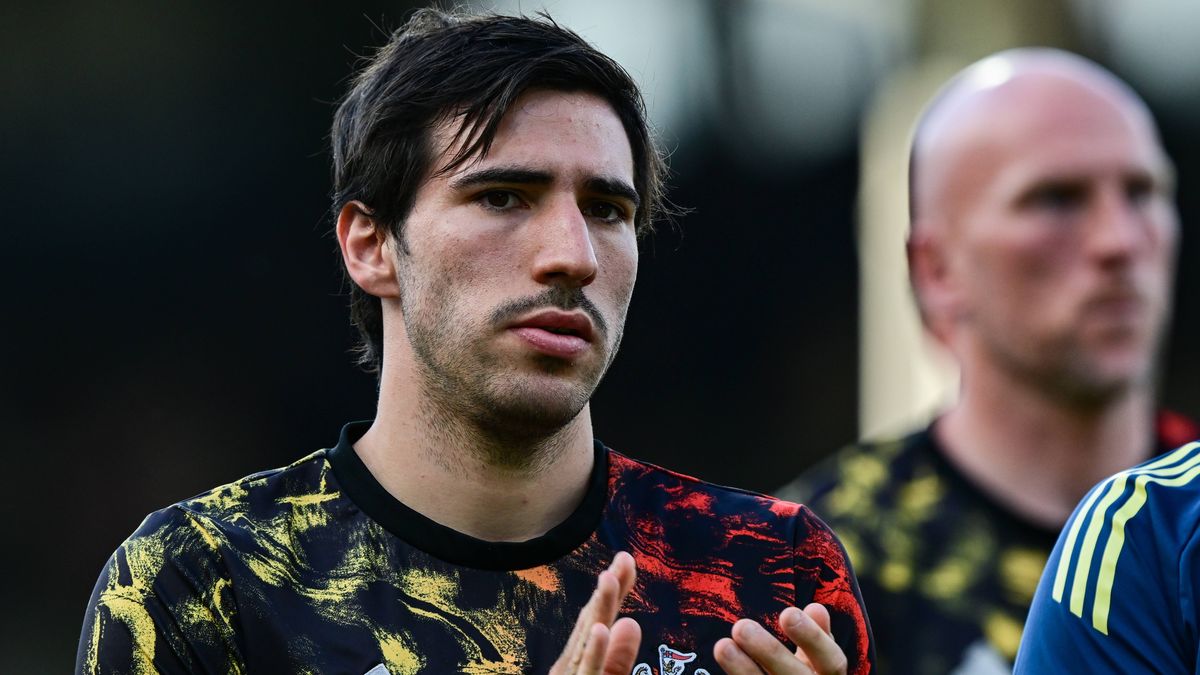 Man Utd handed Sandro Tonali transfer boost after double sack decision: Manchester United are one of several clubs linked with an interest in Newcastle United midfielder Sandro Tonali this summer. #ManUtd #SandroTonali #TransferNews #ManchesterUnited #NewcastleUnited