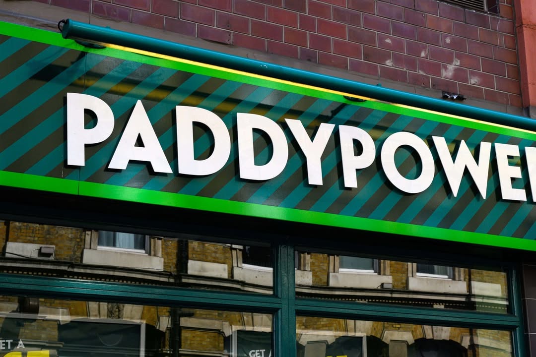 Paddy Power owner Flutter mulls ditching London listing after shift to US: The sports betting and gambling company said it was reviewing its shares on the London Stock Exchange and may cancel the listing. #SportsBetting #GamblingNews #LondonStockExchange #PaddyPower #FlutterEntertainment 1 e4514d71d9b1920eb4f2f9824e31bbc09f78f681