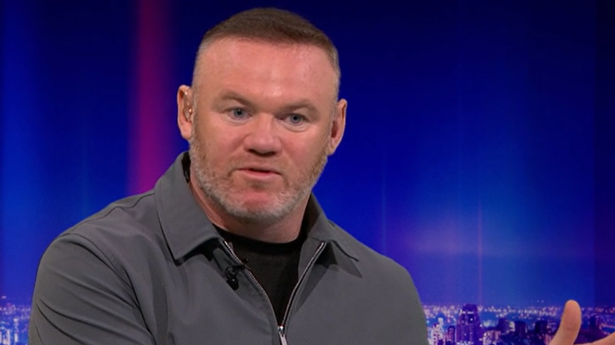 Raging Wayne Rooney rips into Man City guard of honour that left Pep Guardiola crying: Two Man City players were given a guard of honour during Pep Guardiola’s final match as the club’s manager #WayneRooney #ManCity #PepGuardiola #GuardOfHonour #Football