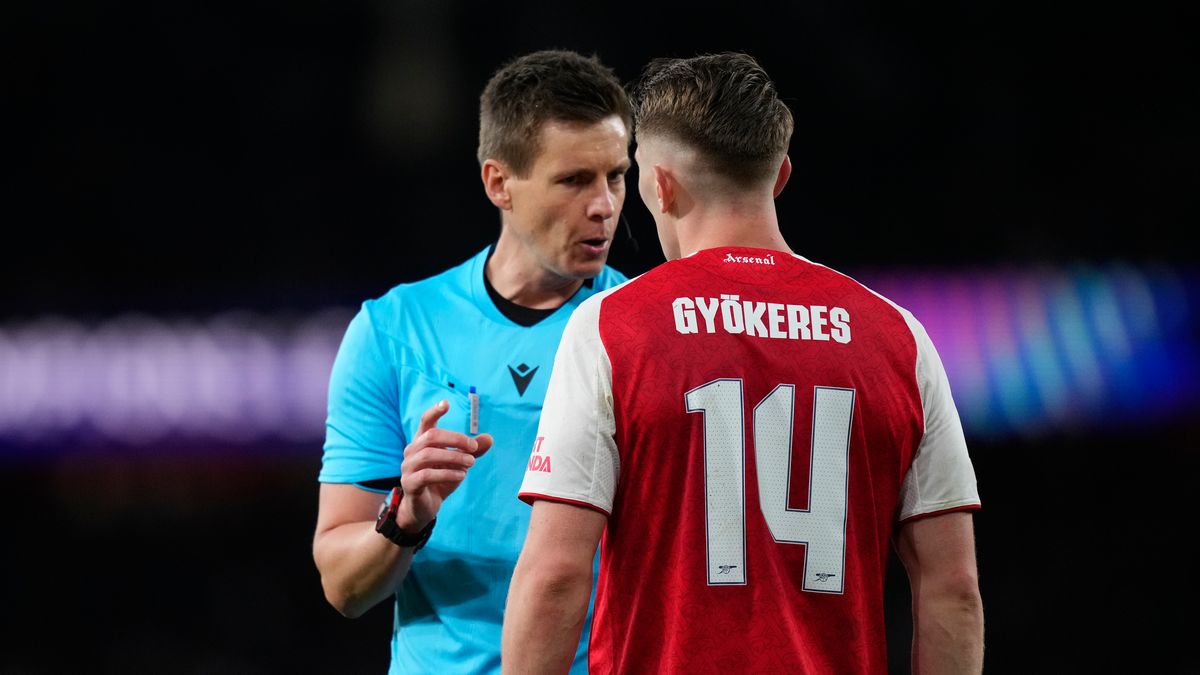 Champions League final referee ‘should’ve been put in jail’ for controversial decision: The man who will referee the Champions League final between Arsenal and PSG this Saturday is no stranger to controversy #ChampionsLeague #Football #Referee #Controversy #Arsenal