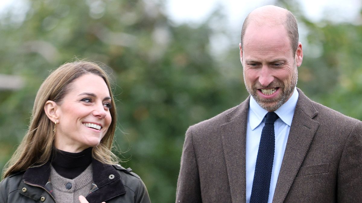 Prince William’s 'defiant' decision for Kate and kids is 'distinct change' from Charles: EXCLUSIVE: Prince William is celebrating a double celebration today - both his 44th birthday and Father’s Day, and will no doubt be marking the occasion with his wife Kate and their three children #PrinceWilliam #KateMiddleton #FathersDay #RoyalFamily #BirthdayCelebration 1 04b72ed11a72fe284fb48eb33ddba7aeaf53ce10