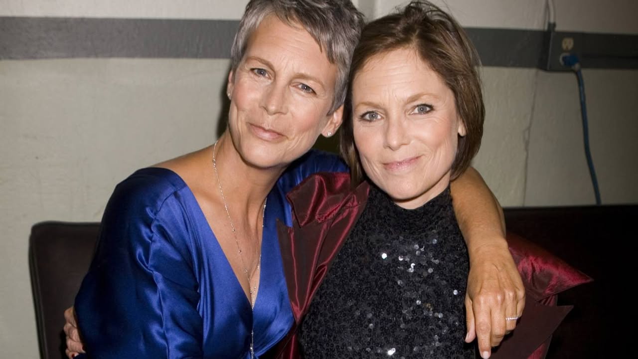 Details About Death of Jamie Lee Curtis’ Sister Kelly Curtis Shared: “She was my first friend and lifelong confidant,” Jamie wrote in a tribute to her sister, who died at age 69 on May 30 #JamieLeeCurtis #KellyCurtis #sisterlove #grief #celebritynews