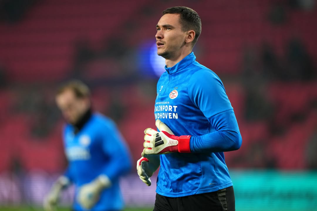 Napoli interested in ex-Manchester United goalkeeper, Milinkovic-Savic uncertain: Reports in Italy claim that Napoli are interested in a potential deal for former Manchester… #Napoli #ManchesterUnited #MilinkovicSavic #Goalkeeper #FootballNews