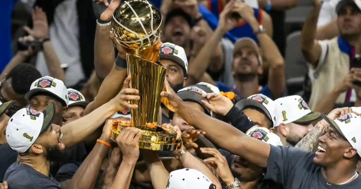 Knicks legends and Alicia Keys among those who will be at victory parade: On Thursday, New York City is celebrating the Knicks’ NBA championship with a victory parade. Knicks legends like Walt “Clyde” Frazier and Patrick Ewing will be in attendance and Alicia Keys will perform to close it out. #Knicks #NBACHampions #VictoryParade #AliciaKeys #ClydeFrazier