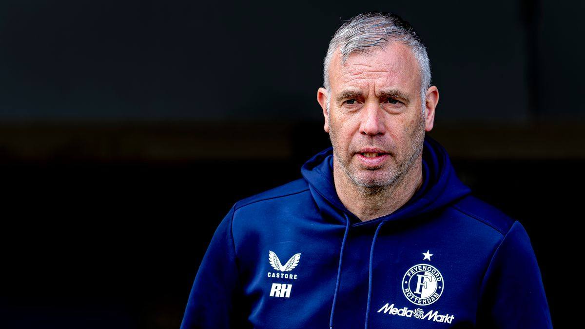 Rene Hake is leading Hearts manager contender as former Man Utd and Feyenoord coach holds talks: Tynecastle chiefs have begun interviewing for Derek McInnes' successor and hope to make an appointment in the next week #HeartsFC #ReneHake #ScottishFootball #ManagerSearch #FootballNews 1 82d9a03ca53fc09f93c39fff22af8341176234d8