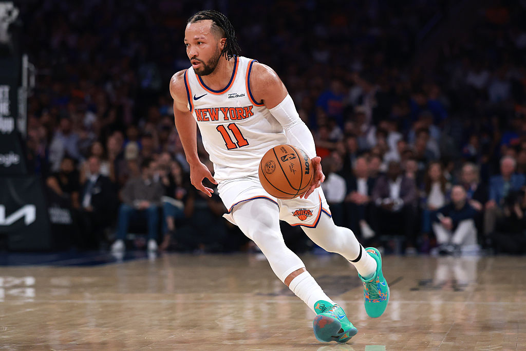 Where to Buy New York Knicks Tickets: With a rematch of the 1999 NBA Finals set, here’s what to expect when shopping for Knicks vs. Spurs tickets #NewYorkKnicks #NBATickets #Basketball #KnicksVsSpurs #NBAFinals