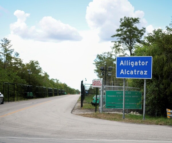 ICE Empties Florida's 'Alligator Alcatraz' Citing Hurricane Risk: U.S. Immigration and Customs Enforcement has transferred detainees out of "Alligator Alcatraz," the makeshift Everglades detention facility that became a centerpiece of the Trump administration's deportation push, citing safety risks tied to the Atlantic hurricane season. #ICE #AlligatorAlcatraz #HurricaneRisk #Immigration #Deportation 1 baded9b57388db5673b496873d633245d541593a