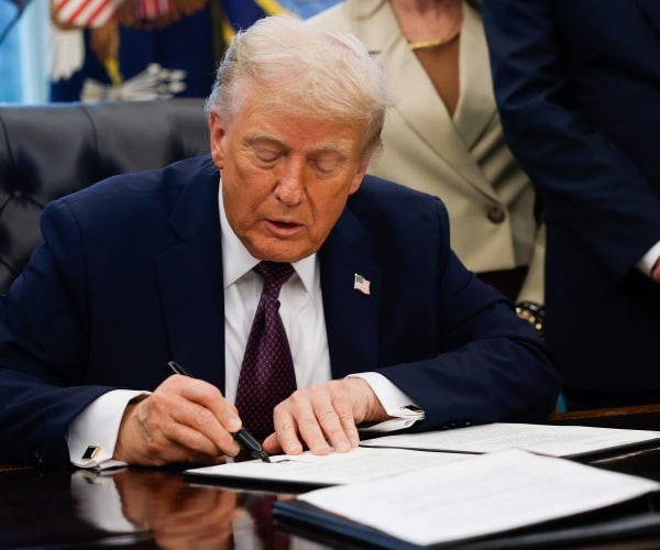 Democrats Appeal Ruling on Trump’s Mail Voting Order: The Democratic Party indicated in a court filing on ‌Monday that it is appealing a judge’s decision last week not to immediately block President Donald Trump’s executive order tightening rules on mail-in voting. #Democrats #Trump #MailInVoting #VotingRights #Election2020