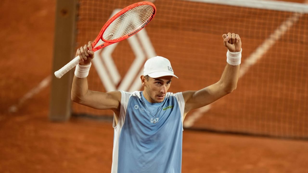 Arnaldi ousts Tiafoe, last U.S. man in draw, in 5:…: Matteo Arnaldi made it three Italians in the French Open quarterfinals when he beat Frances Tiafoe. #FrenchOpen #Tennis #MatteoArnaldi #FrancesTiafoe #Quarterfinals