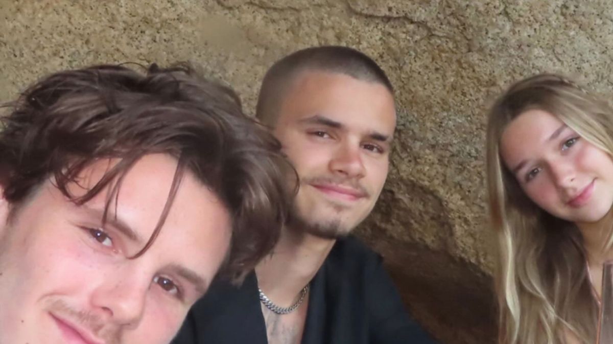 Beckham siblings put on united front in new post amid Brooklyn estrangement: Romeo, Cruz and Harper Beckham have been pictured together amid their estrangement from older brother Brooklyn, seemingly putting on a united front amid the feud #BeckhamSiblings #FamilyFirst #UnitedFront #CelebrityNews #SiblingLove 1 f5dcda7d29feab65f5b161dfe912d6d1098b877a