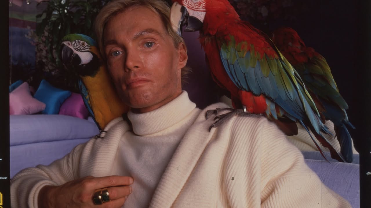 The Alien-Obsessed Cult That Promised Supermodels Enlightenment: Director Chris Smith and former Eternal Values member Hoyt Richards discuss their new HBO docuseries and the charismatic leader that kept people in his grasp #AlienCult #HBO #Documentary #Supermodels #ChrisSmith
