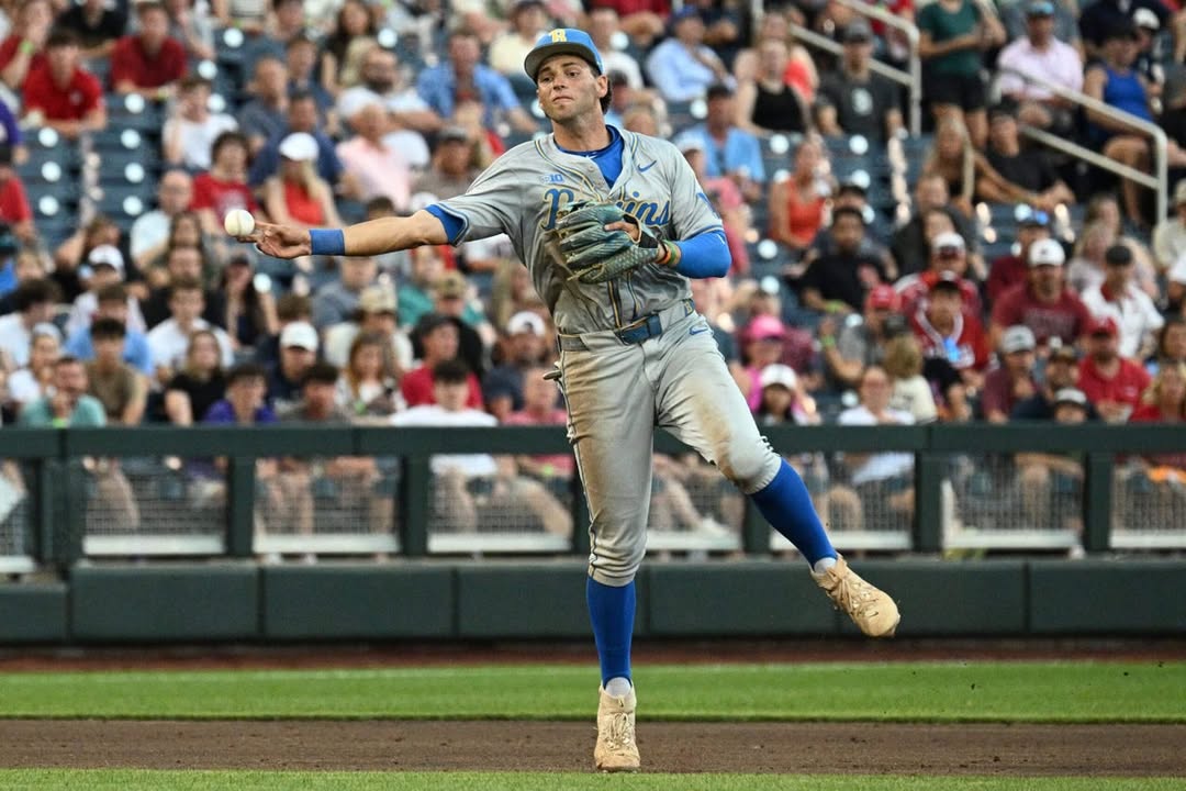 Roch Cholowsky was the perfect name, No. 1 pick for the ascending White Sox: After a "fair amount of debate," Sox GM Chris Getz said the team was most comfortable selecting Cholowsky in hopes of unlocking his upside. #RochCholowsky #MLBDraft #WhiteSox #BaseballProspects #ChrisGetz 1 081142591d9fcc2b8e2c17dd1d01bfe231813163