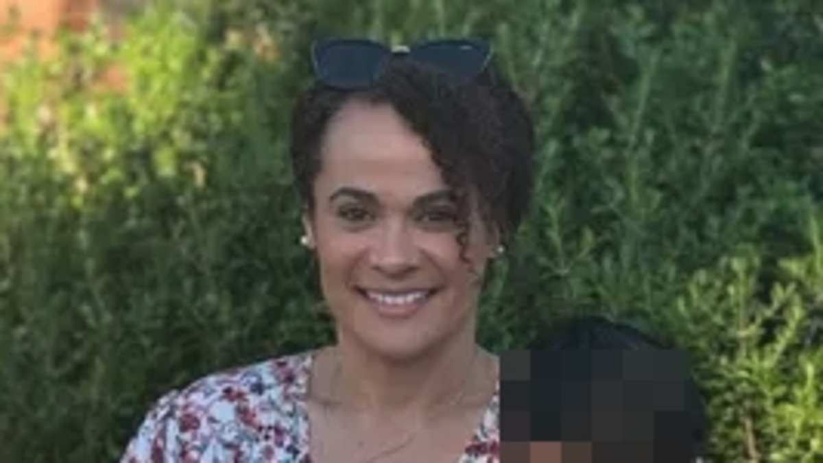 Mum dies after she was set on fire during a freak accident while turning on her barbecue in front of her two horrified children - in second tragedy to rock her family: Charlotte Rose-Ann Hill caught fire while setting up a barbecue while her two young children watched on. #BarbecueAccident #FireSafety #TragicNews #FamilyTragedy #Loss 1 11e0b7079e89d732745ca3025e015f9aa9fd07e2