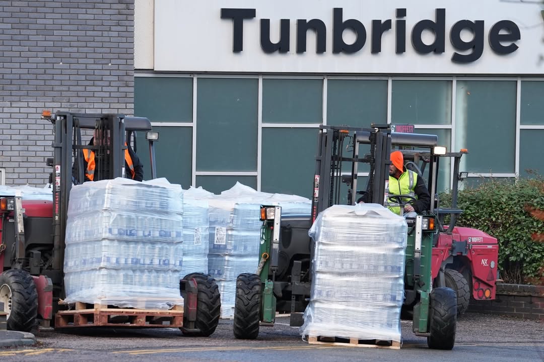 Beleaguered South East Water apologises as thousands again face supply issues: 7,000 properties around Tunbridge Wells have low pressure, intermittent supply, or no water at all #WaterSupply #SouthEastWater #TunbridgeWells #WaterIssues #WaterShortage 1 15b5007189d8809d9669548e60479c09ddc1723c