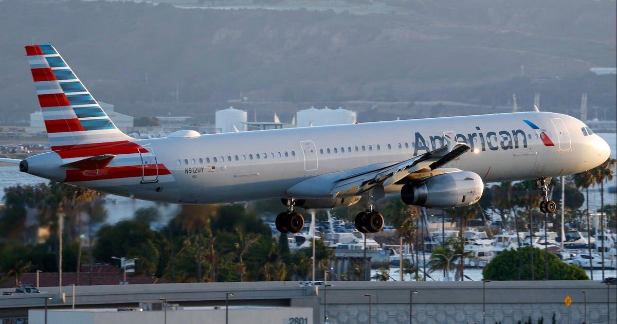 Roads and airports packed with millions of July 4 travelers: Passengers aboard American Airlines Flight 1040 had a scary start to the July 4 travel rush after the pilot announced there was a reported engine fire. Though American says there was no evidence of that. Kris Van Cleave has more on the holiday rush. #July4th #Travel #Airlines #AmericanAirlines #Airport 1 1aa2156fa0cf9f0d6c3511b934a86e0f832d7c47