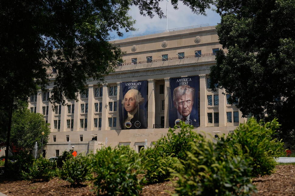 Trump Administration Rolls Back a Key Protection for Imperiled Wildlife: The Trump administration has finalized a rule that changes how agencies enforce the Endangered Species Act #TrumpAdministration #EndangeredSpeciesAct #WildlifeProtection #EnvironmentalPolicy #Conservation 1 1e730a8d5a6e6d74fbc225bd55ca67b06904cbca