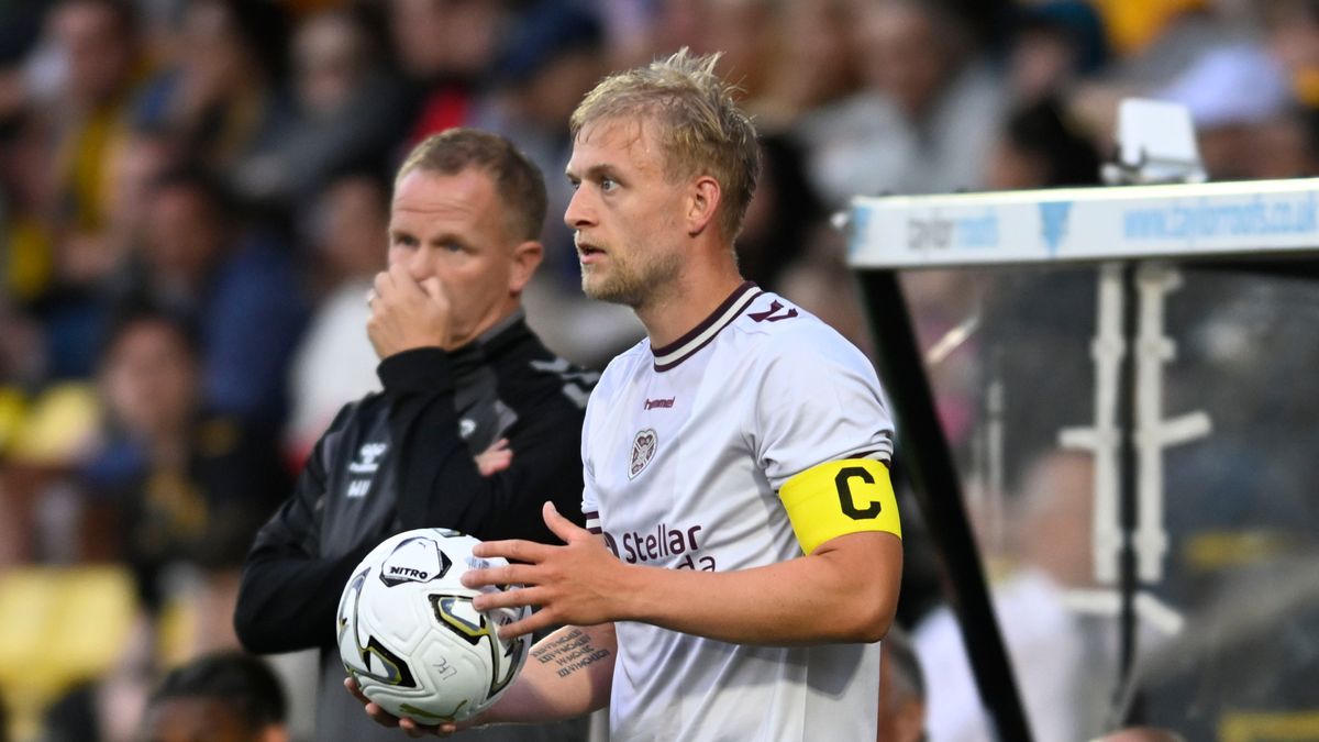 Cammy Devlin is third Hearts captain Wouter Vrancken has lost this summer but Belgian bullish over leadership quota: Lawrence Shankland, Devlin and Frankie Kdent have left while Craig Gordon is expected to retire but new boss Vrancken is still convinced he has a dressing room full of winners. #HeartsFC #ScottishFootball #CammyDevlin #WouterVrancken #Leadership 1 3122fb2bfe0e02c535ad92bc681306df3c66558f