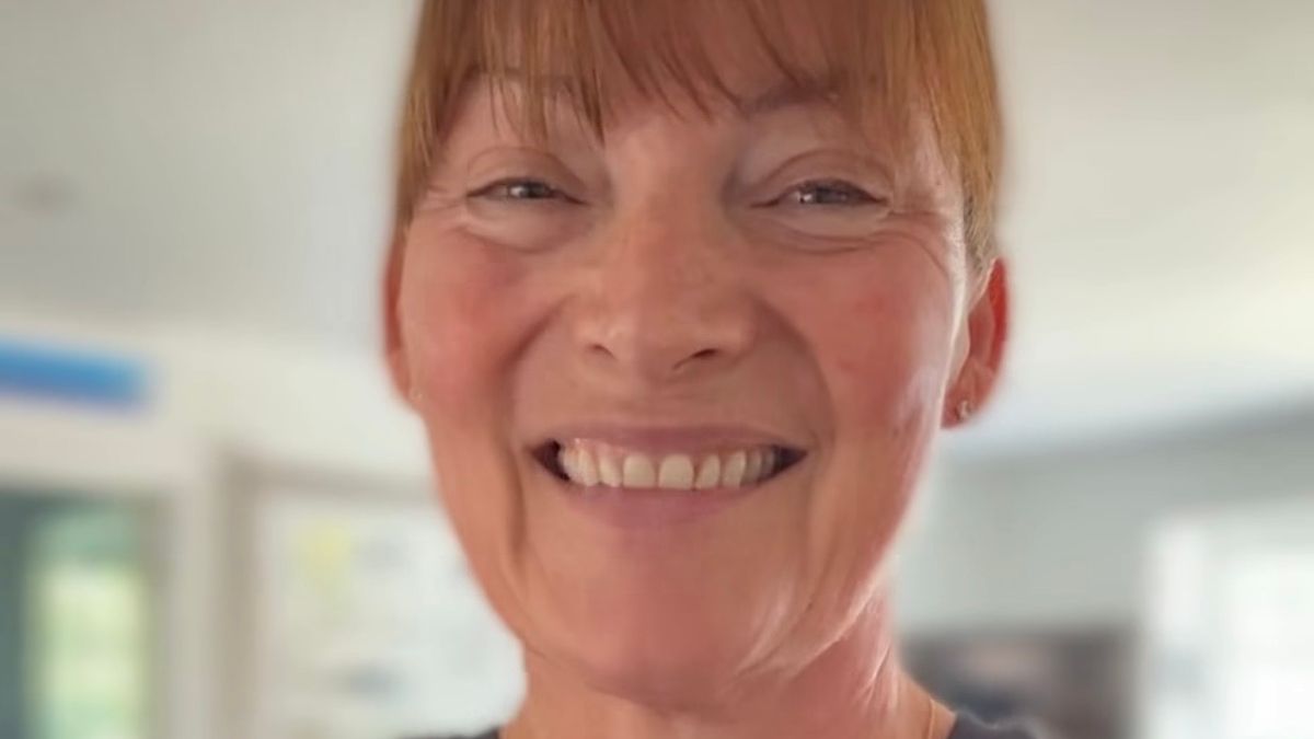 Lorraine Kelly shows support for Sir Chris Hoy ahead of Tour De 4 cycle in Glasgow: The ITV star shared a post in support of the Olympian who is bringing back his Tour De 4 cycle in Glasgow this September #LorraineKelly #SirChrisHoy #TourDe4 #Glasgow #Cycling 1 507ccd75462f97bb3fd6eb94341d278104acccce