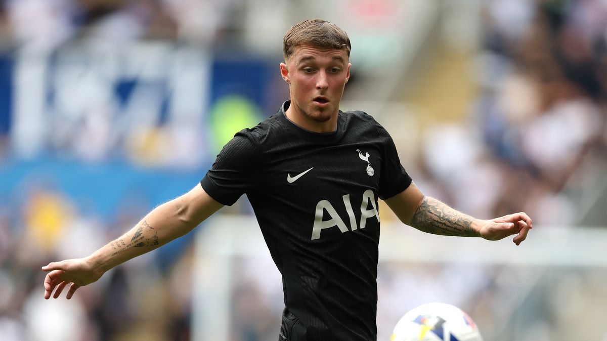 Alfie Devine and the Celtic transfer scouting mission as hidden Martin O'Neill endorsement rings loud: The 21-year-old was a standout during his season-long loan at Preston and is valued at £6million #Celtic #AlfieDevine #FootballTransfers #MartinONeill #TransferNews 1 51e4bce3339d3b152b074670fd7b7b58489b11ec