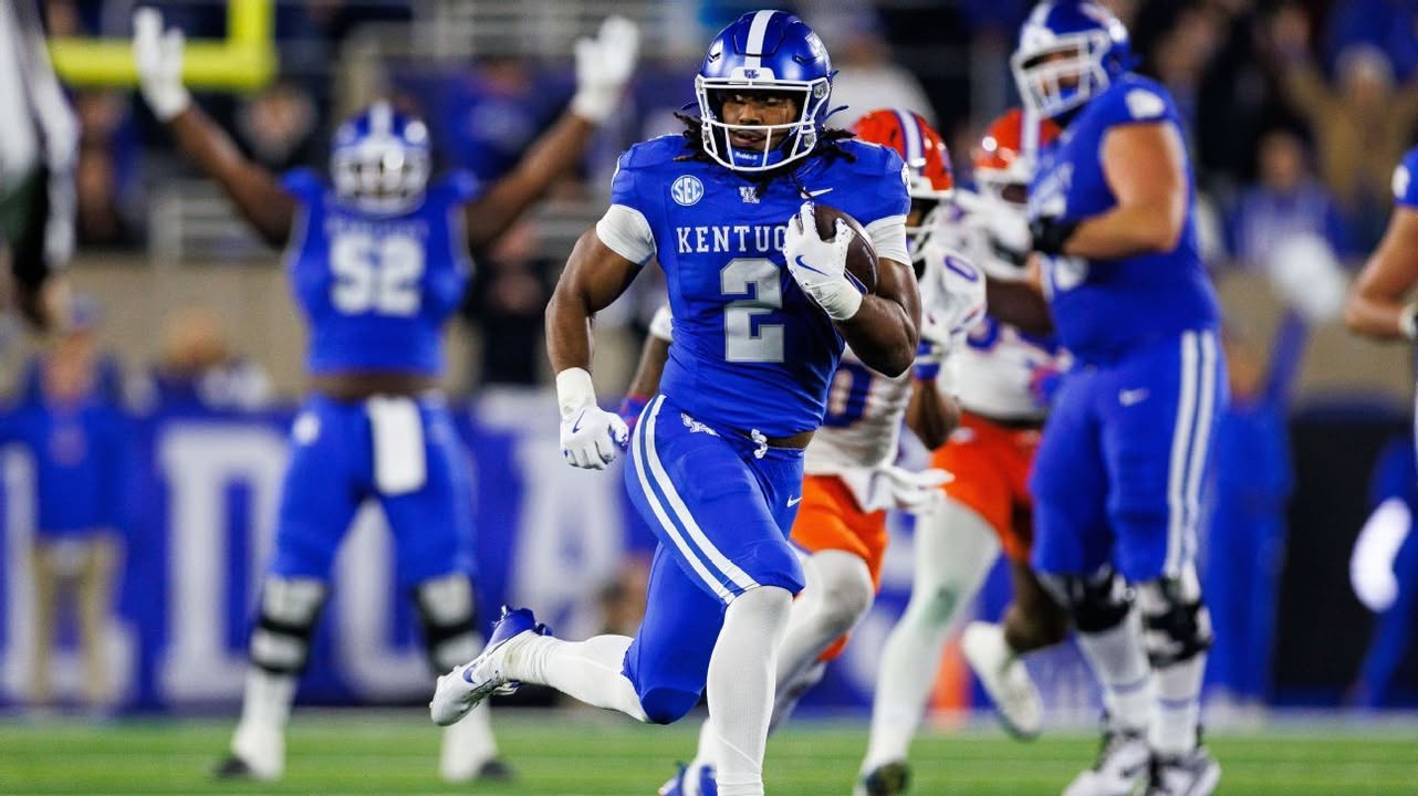 Georgia RB Dowdell in hospital after ATV accident: Georgia running back Dante Dowdell was involved in an ATV accident and is being treated for serious injuries at a hospital in Atlanta, Bulldogs coach Kirby Smart confirmed to ESPN on Tuesday. #GeorgiaFootball #DanteDowdell #ATVAccident #CollegeFootball #InjuryUpdate 1 5746cbff285bdbf1ac1a2a4967a09d7cbcfd51f5
