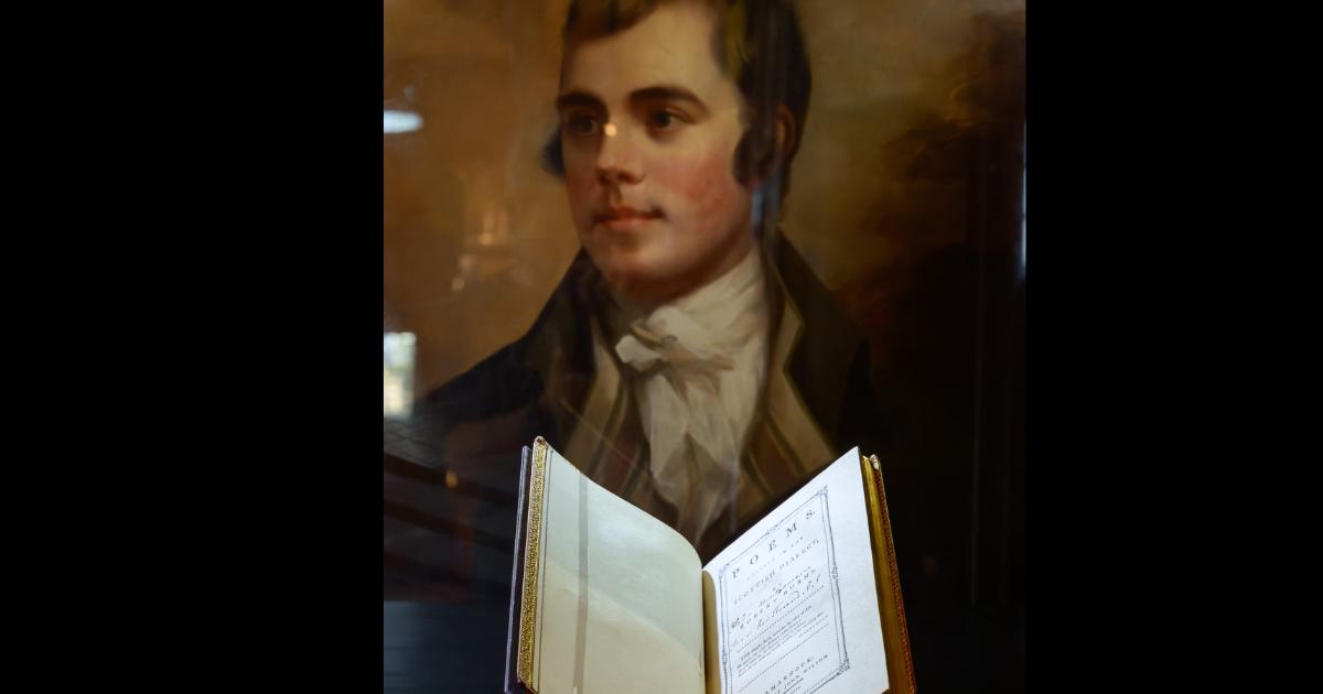 Rare Robert Burns first edition goes on display at Edinburgh’s Writers’ Museum: A rare first edition of Robert Burns’ 1786 Kilmarnock Edition is now on display at Edinburgh’s Writers’ Museum to mark 240 years since its publication. #RobertBurns #KilmarnockEdition #WritersMuseum #Edinburgh #FirstEdition 1 590c630cd375ef8eb9eccc3ff8c0efaa6addf6ff