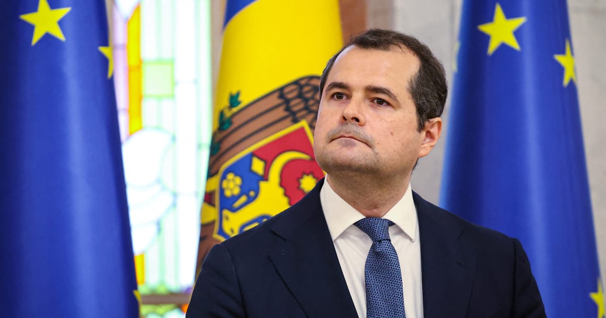 Moldova nominates businessman to be new PM: President Maia Sandu designated Vasile Tofan to form a new government after Alexandru Munteanu quit as prime minister amid a series of scandals. #Moldova #VasileTofan #PrimeMinister #GovernmentFormation #PoliticalScandals 1 66f0030fb4c7c47ad0b97892bbc25bbf653836d4