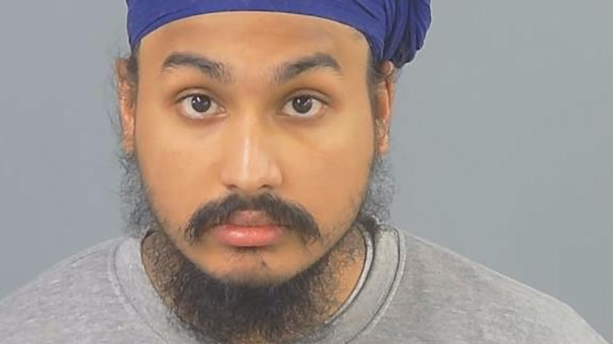 Moment murderer Vickram Digwa tells his mum to take the knife used to kill Henry Nowak: Newly released footage shows the moment killer Vickram Digwa told his mum to 'take this' before she moved the knife he used to stab Henry Nowak #VickramDigwa #HenryNowak #TrueCrime #CrimeNews #MurderCase 1 73b077c3dbc6651a5c4040363e03a71e3fd21fdf