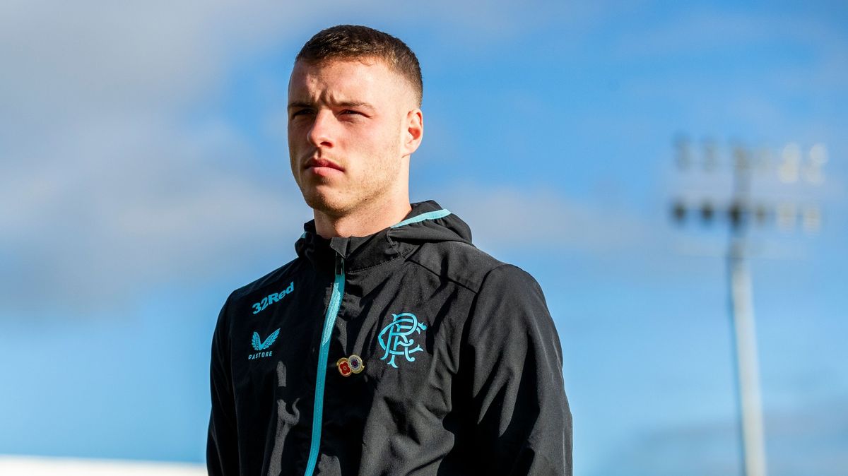 Leon King in St Mirren transfer talks but move for former Rangers defender hinges on one thing: Craig McLeish admits they’ve held talks and has his way on why Miguel Freckleton’s big-money sale was good for all #TransferNews #FootballTransfers #LeonKing #StMirren #CraigMcLeish