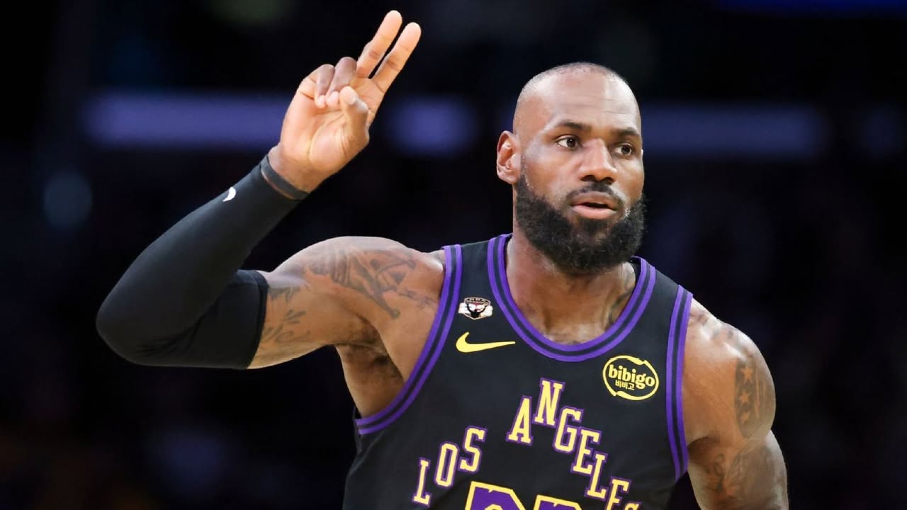 The pros and cons of five potential LeBron fits: W...: With LeBron James leaving Los Angeles, we look at the pros and cons of possible landing spots for his 24th season, including the Cavs and Warriors. #LeBronJames #NBA #FreeAgency #Cavaliers #Warriors 1 87bb11014e98ded065dc2d2d09485d0837f1f6a0