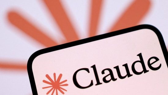 Is Claude's Fable 5 down? Anthropic responds as users report ‘usage credits are required’ error: Claude users reported Fable 5 issues, seeing “usage credits are required” errors. Anthropic acknowledged the outage and said it is working on a fix. #ClaudeFable5 #Anthropic #UsageCredits #TechIssues #Outage 1 91c91ba7fcf9ae63f298cee852934a2a993bbaf7