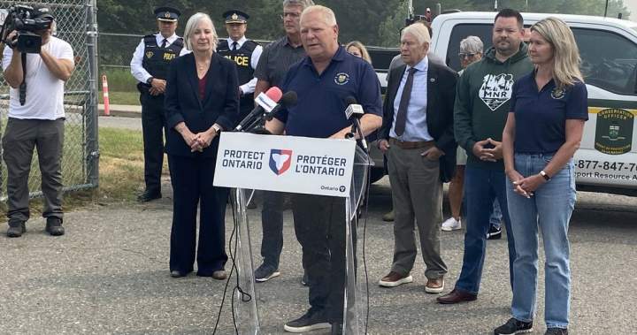 Doug Ford visits Thunder Bay as northern Ontario fires force evacuations: With nearly 200 wildfires in the province, Ontario Premier Doug Ford travelled to Thunder Bay Saturday to support firefighting efforts and thank first-responders and firefighters. #DougFord #ThunderBay #OntarioFires #Wildfires #Firefighting 1 93bda3d34a62a5373bc9f9b57e1d78c929a24c7f