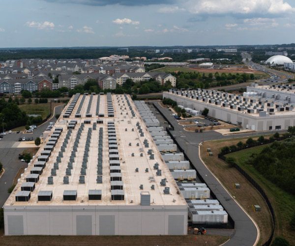 Report: Heat Wave Adds to Data Center Concerns: A record-breaking heat wave is intensifying concerns over America's expanding data centers as officials warn that surging electricity demand from artificial intelligence infrastructure is straining the nation's electric grid. #HeatWave #DataCenters #ElectricGrid #AIInfrastructure #EnergyConcerns 1 955f6ab8c7d70aa01a0541238fc7f22ef61b821e
