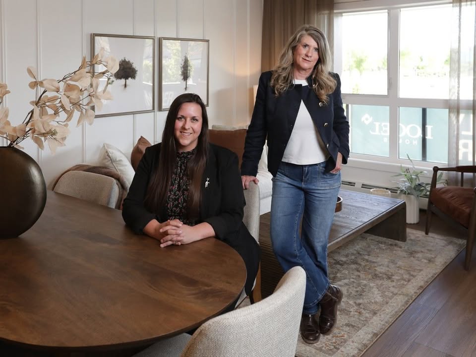 Designing condo interiors is like painting on a blank canvas: Logel Homes team's visions key to recent wins at national and Calgary-area housing awards for their design-forward work. #InteriorDesign #CondoLiving #HomeDesign #CalgaryRealEstate #DesignAwards 1 959815994b2849dbc1d61dfe61f45976c4fdaa12