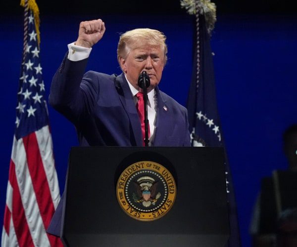 Trump Honors Heroes, Celebrates America's 250th: President Donald Trump celebrated America's 250th anniversary in a rousing speech on the Fourth of July at the National Mall on Saturday night. #Trump #FourthofJuly #America250 #NationalMall #AmericanHeroes 1 9d09c7f4070fbf842c6ef5e417fd37945c43dea2