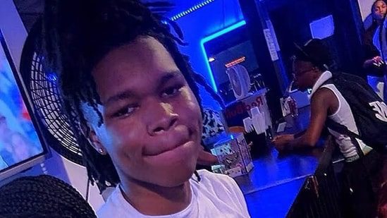 Who was Aubrie Greene? Teen CEO of Virginia lemonade stand dies unexpectedly; grieving mother gives statement: Aubrie Greene, the 17-year-old founder of Breezzy's Lemonade, has died. Here's all we know about his passing. #AubrieGreene #TeenCEO #LemonadeStand #VirginiaNews #RestInPeace 1 a1cc07c9577f3886a5ffef04e50d140690a47e74