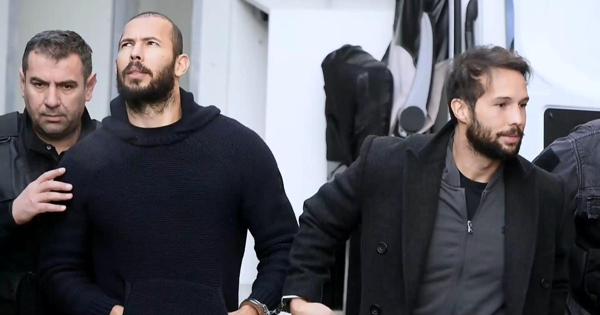 Video shows arrest of Tate brothers in Miami: Social media influencers Andrew and Tristan Tate were arrested in Miami on Saturday after prosecutors in the U.K. announced dozens of new charges against the brothers. The two have denied any wrongdoing. Cristian Benavides reports. #TateBrothers #AndrewTate #TristanTate #MiamiArrests #Influencers 1 a32c361d44aeb926f6861134f4c33c0cc31f9cc1