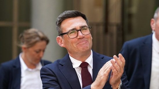 All about UK's new PM-designate Andy Burnham: The ‘King of the North’ heading to 10, Downing Street: Andy Burnham will take oath on Monday to replace Keir Starmer as the Prime Minister of the United Kingdom. #UKPolitics #AndyBurnham #PrimeMinister #KingOfTheNorth #DowningStreet 1 b5b17da8271157937053b3fea97baa6a6f371332