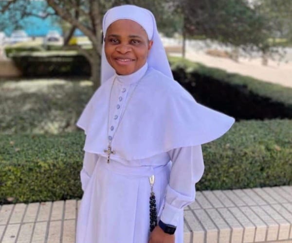 Bipartisan Outcry After ICE Detains Catholic Nun on Way to Church in Texas: The detention of a Nigerian Catholic nun while she walked to Sunday Mass has sparked bipartisan criticism in South Texas, where Republican and Democrat leaders alike say the Trump administration's immigration enforcement campaign... #ImmigrationReform #CatholicNun #BipartisanSupport #ICE #TexasNews 1 ba8490b2e62fe878e1bbfd4d7bcc084fe2355e85