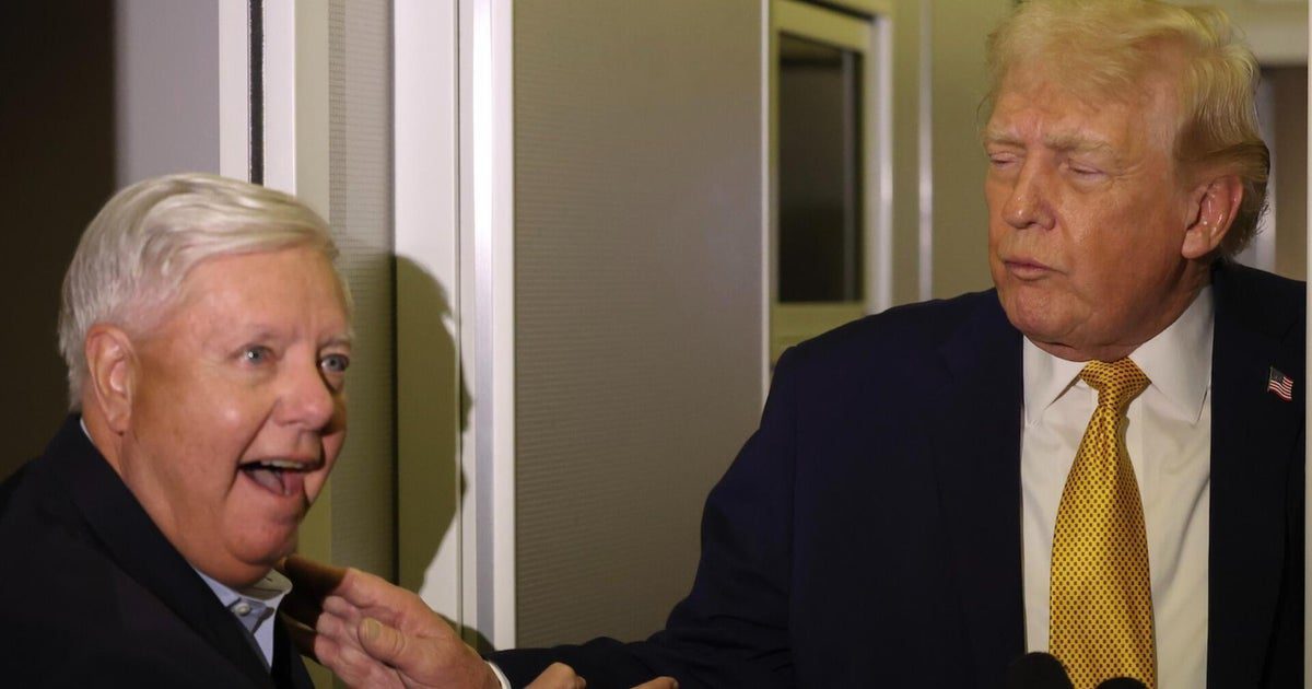 Breaking down Trump and Lindsey Graham's relationship: President Trump praised Lindsey Graham's political and global impact following the longtime senator's sudden death on Saturday night. The two clashed often during Mr. Trump's first term, but later became staunch allies. CBS News' Aaron Navarro has more. #Trump #LindseyGraham #Politics #USPolitics #Senate 1 be2d085758486599a0885b11ccebcba9f9fa9bfc