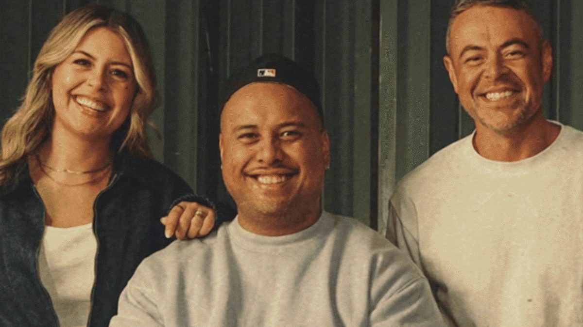 Media Insider: Breakfast radio host’s abrupt departure; Peter Williams on Paul Henry; Medical Journal’s uncertain future; Lorde on Lume: Exclusive: Lorde's view of Kiwi music start-up Lume; Medical Journal's future up in air. #MediaInsider #BreakfastRadio #PeterWilliams #PaulHenry #Lorde 1 bedb1f91b56173788d43c9b6cf802ce8bc4fc99f