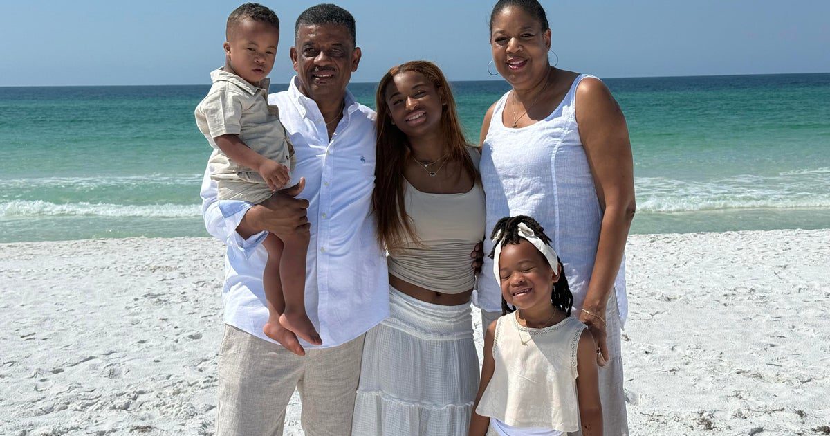 1 symptom leads to dad's cancer diagnosis: "I was like, 'Wait, what?'": Eric Dillon thought the pain in his shoulder was a minor injury. It took two years to get the real answer. #CancerAwareness #MultipleMyeloma #CancerDiagnosis #HealthJourney #ShoulderPain 1 c1838d6ccb345a270075361d8b241bf4b635fc76