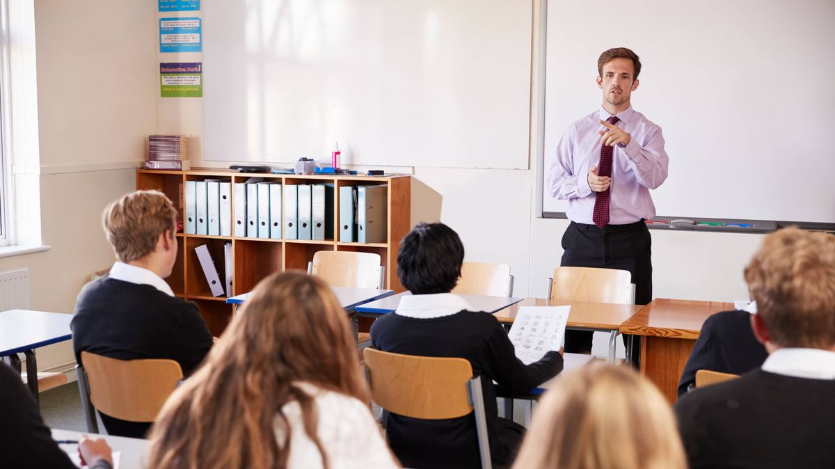 Historic UK school, insurance company and 4 more fall into administration – full list: A 700-year-old school, an airline and several more companies have entered administration as rising costs and financial pressures continue to take their toll on businesses across the country. #UKNews #BusinessNews #Administration #FinancialCrisis #SchoolClosure 1 c22c3e9e6d7c48bdda58c7f0d28c7a6eca546484